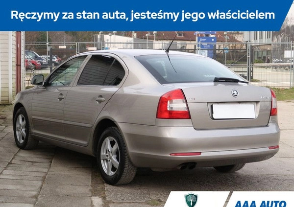 Skoda Octavia cena 22000 przebieg: 242718, rok produkcji 2009 z Mikstat małe 254